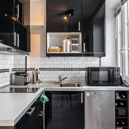 Guestready - Charming Canal St-martin Retreat Appartamento Parigi